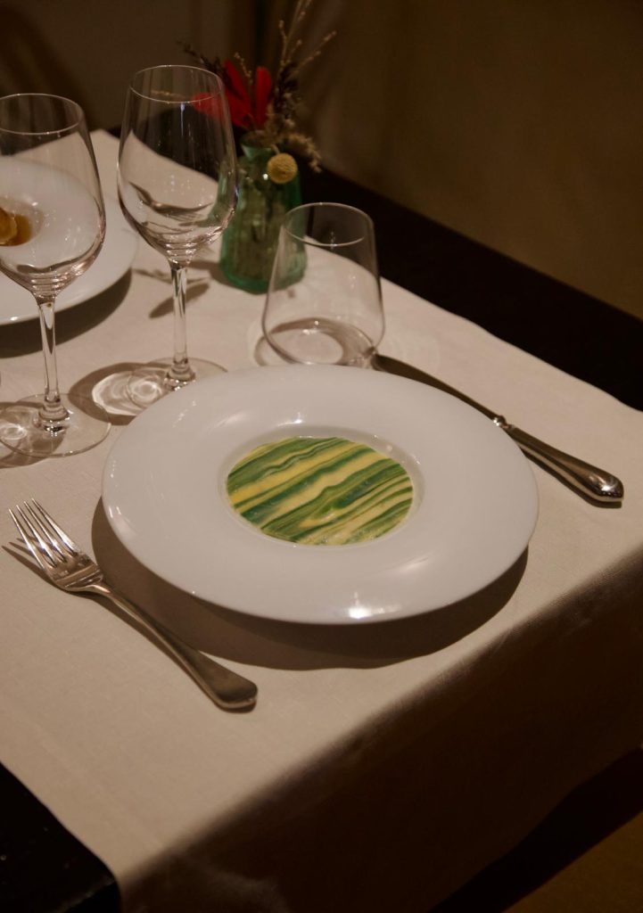 Dans les coulisses de la manufacture d’un grand cru – 14 mars 624abd5a fb8e 45a2 9424 06de84a9b17f 624abd5a fb8e 45a2 9424 06de84a9b17f